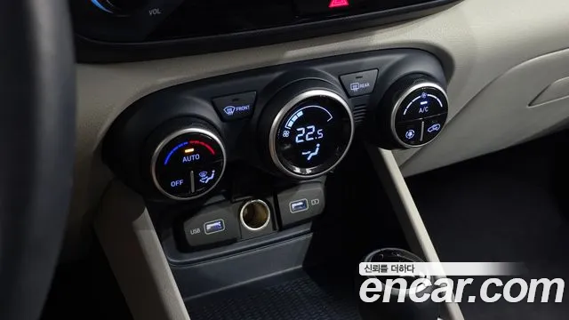 Hyundai Venue 2021 thumb 9