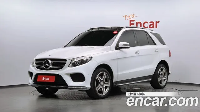 Mercedes-Benz GLE 2016 thumb 12