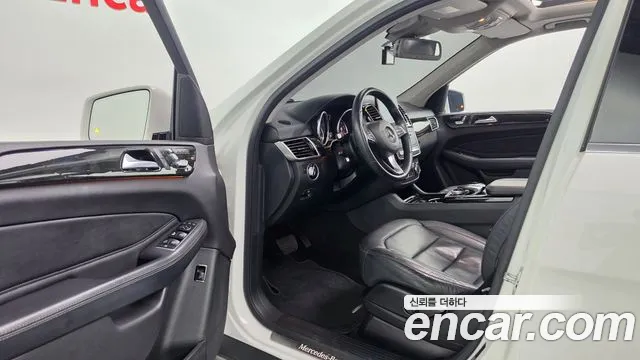 Mercedes-Benz GLE 2016 thumb 7
