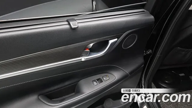 Hyundai Grandeur 2017 thumb 12