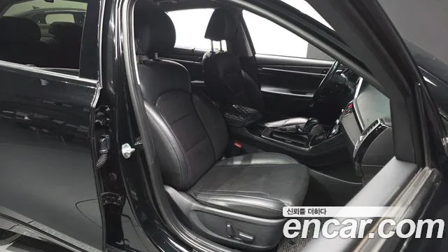 Hyundai Grandeur 2017 thumb 6
