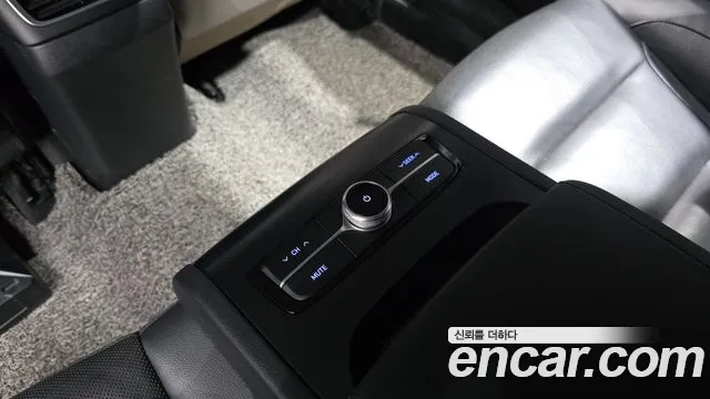 Hyundai Grandeur 2017 thumb 10