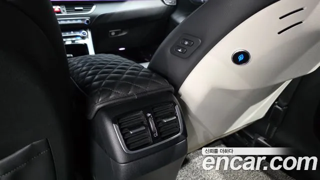 Hyundai Grandeur 2017 thumb 8
