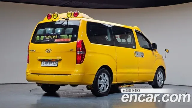 Hyundai Starex 2018 thumb 12