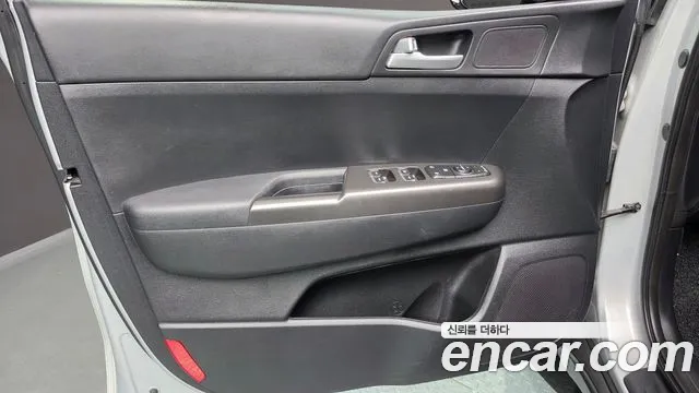Kia Sportage 2021 thumb 8