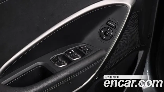 Hyundai Santa Fe 2017 thumb 10