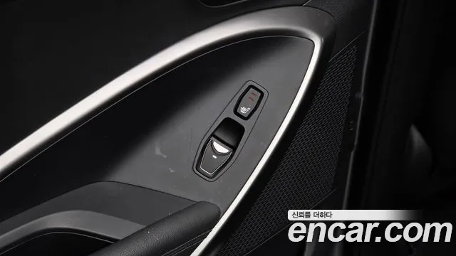 Hyundai Santa Fe 2017 thumb 8