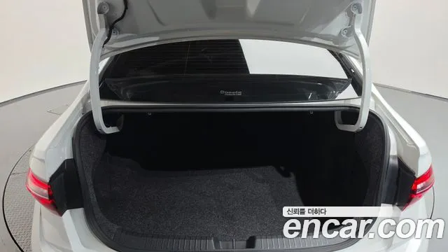 Volkswagen Jetta 2023 thumb 6