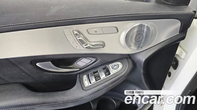 Mercedes-Benz GLC 2019 thumb 8