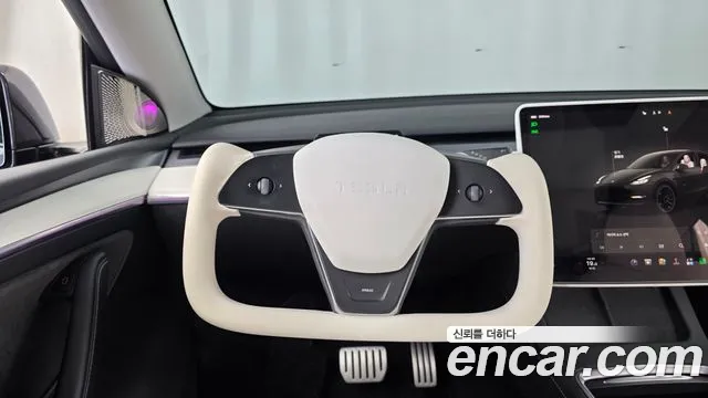 Tesla Model Y 2024 thumb 6