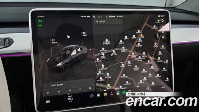 Tesla Model Y 2024 thumb 10