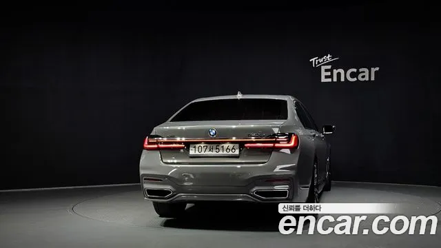 BMW 7 серии 2020 thumb 8