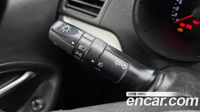 Kia Morning 2011 thumb 11