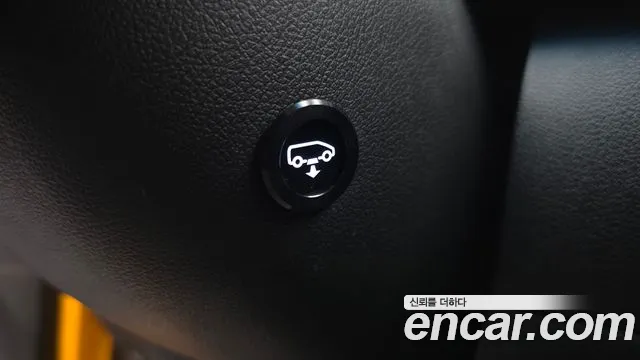 Hyundai Staria 2025 thumb 7