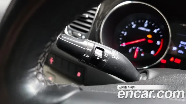 Kia Carnival 2020 thumb 8