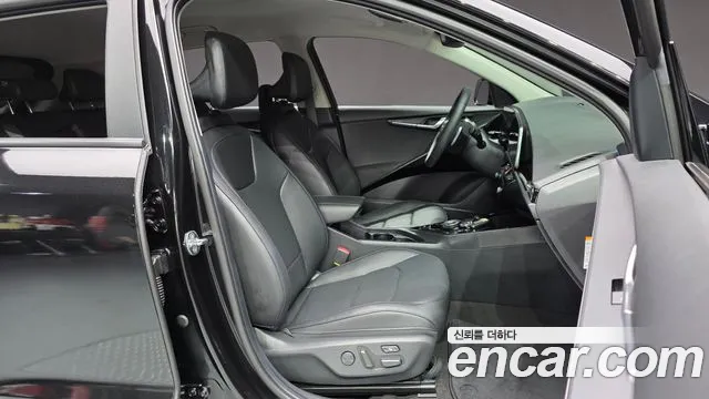 Kia Niro 2023 thumb 2