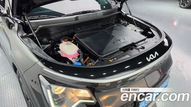 Kia Niro 2023 thumb 2