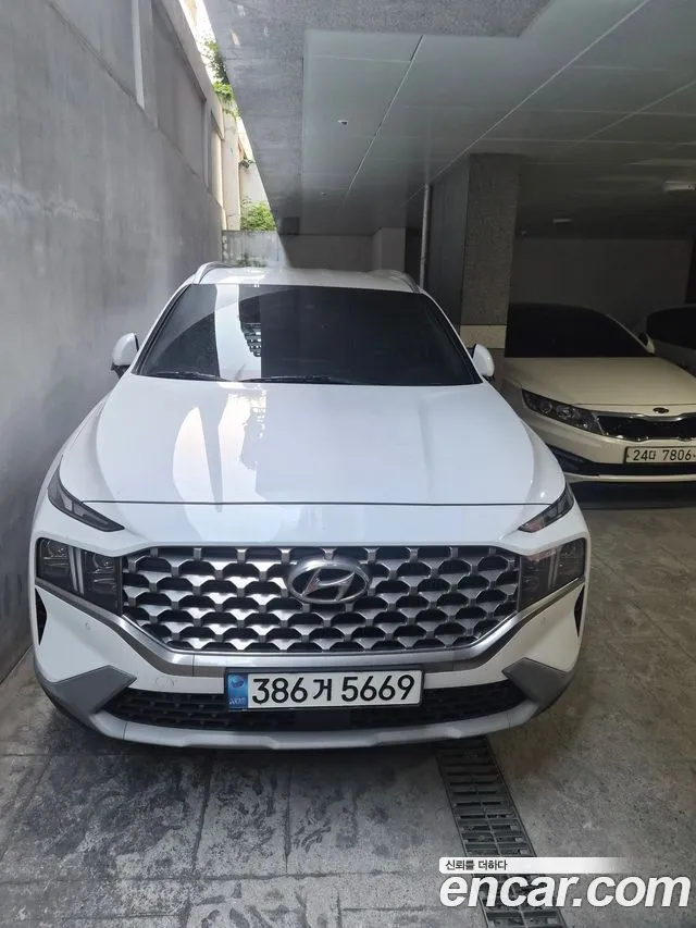 Hyundai Santa Fe 2021 thumb 4