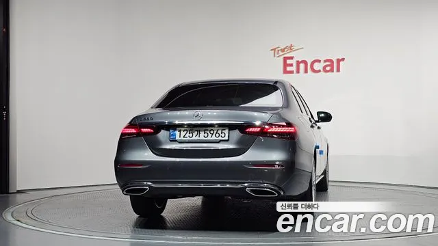 Mercedes-Benz E-Класс 2020 thumb 4