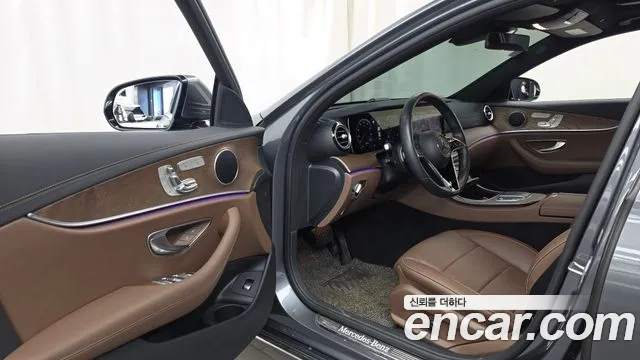 Mercedes-Benz E-Класс 2020 thumb 11