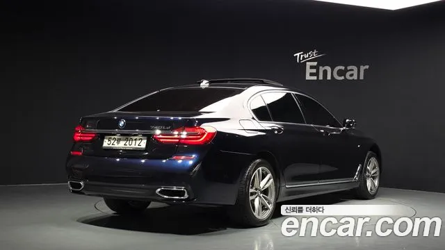 BMW 7 серии 2017 thumb 11