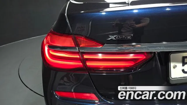 BMW 7 серии 2017 thumb 2