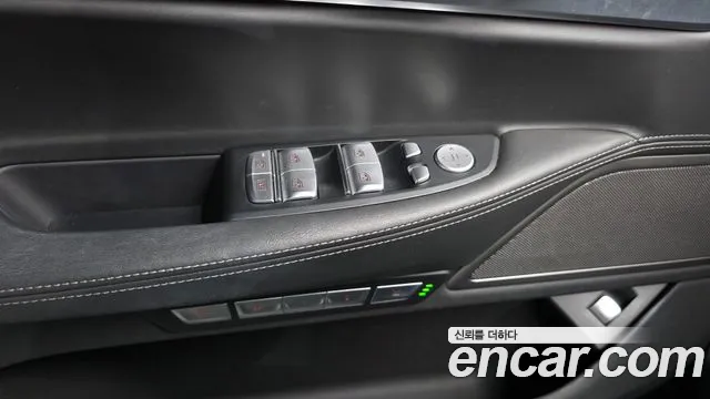 BMW 7 серии 2017 thumb 10