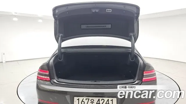 Genesis G80 2023 thumb 8