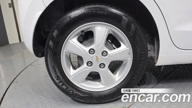 Chevrolet Spark 2019 thumb 2