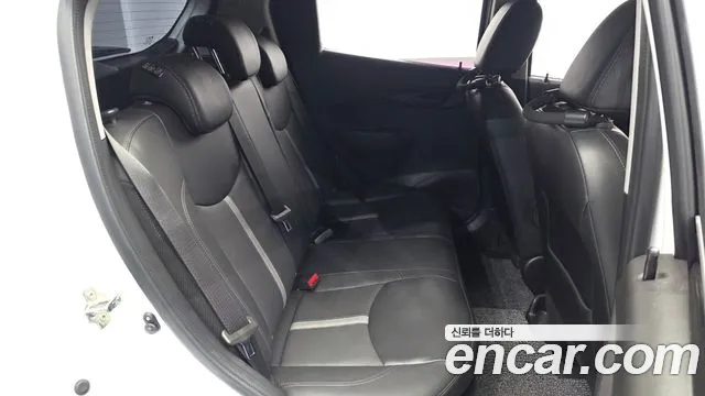 Chevrolet Spark 2019 thumb 3