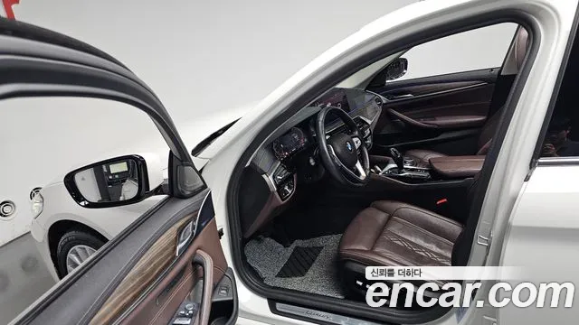 BMW 5 серии 2021 thumb 7