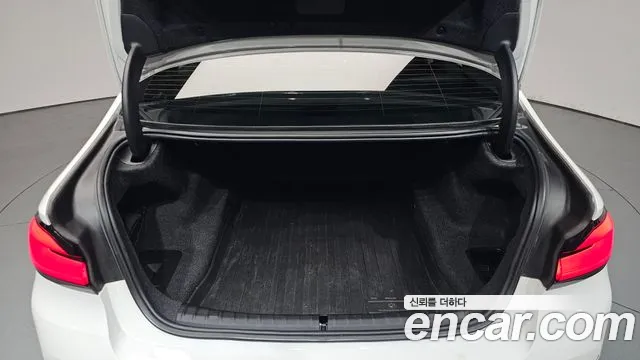 BMW 5 серии 2021 thumb 10