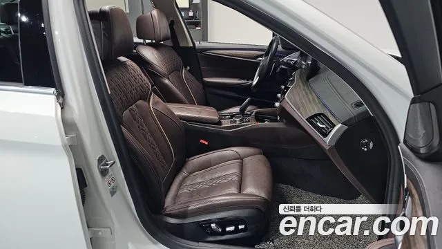 BMW 5 серии 2021 thumb 11