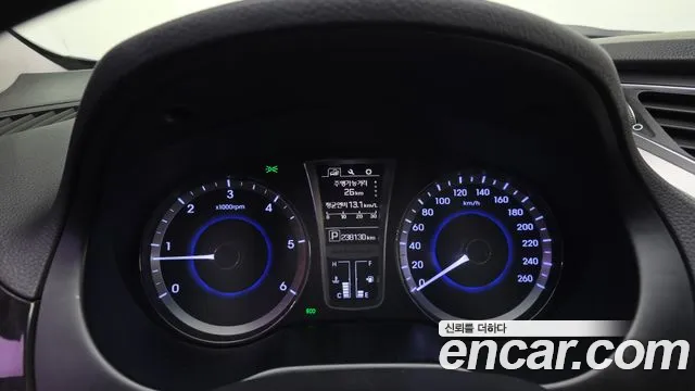 Hyundai Grandeur 2015 thumb 2
