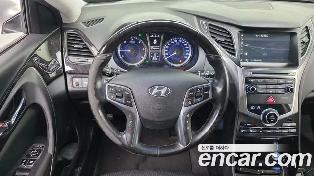 Hyundai Grandeur 2015 thumb 6