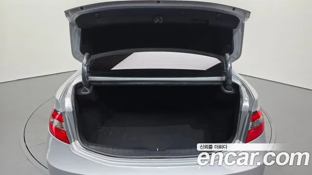 Hyundai Grandeur 2015 thumb 5