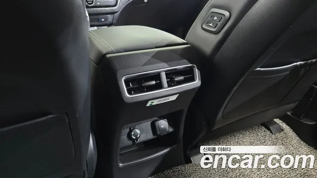 KG_Mobility_Ssangyong Rexton 2021 thumb 8