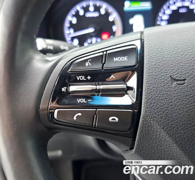 Hyundai Grandeur 2018 thumb 10