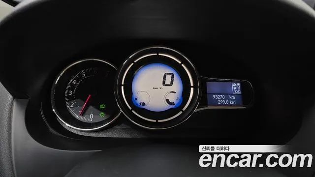 Renault Fluence 2013 thumb 2