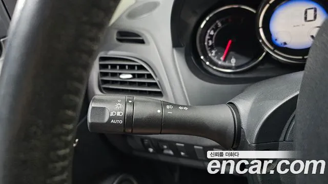 Renault Fluence 2013 thumb 7