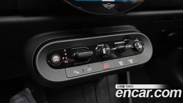 Mini Hatch 2025 thumb 8
