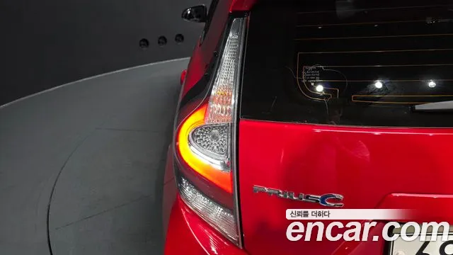 Toyota Prius 2019 thumb 8