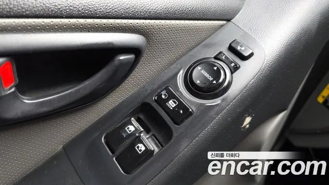 Hyundai Starex 2016 thumb 10