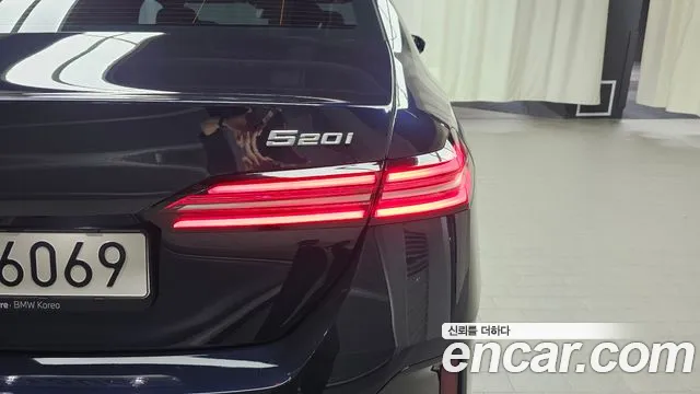 BMW 5 серии 2025 thumb 2