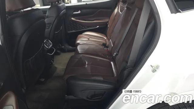 Hyundai Santa Fe 2019 thumb 7