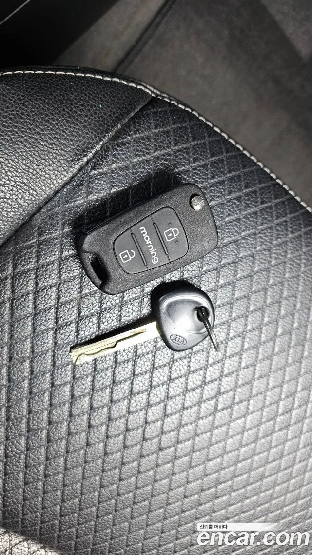 Kia Morning 2011 thumb 11