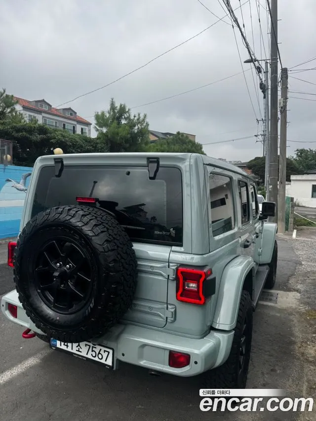 Jeep Wrangler 2024 thumb 2