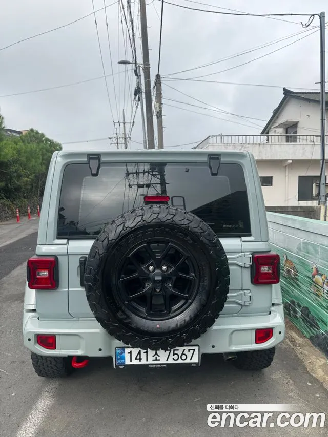 Jeep Wrangler 2024 thumb 5