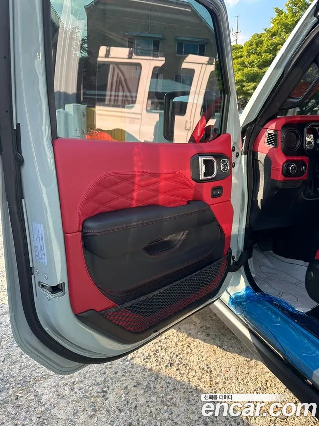 Jeep Wrangler 2024 thumb 10