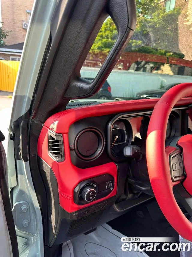 Jeep Wrangler 2024 thumb 12